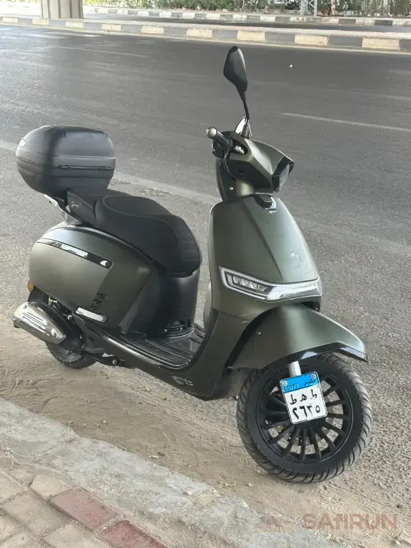 Скутер 150 кубов