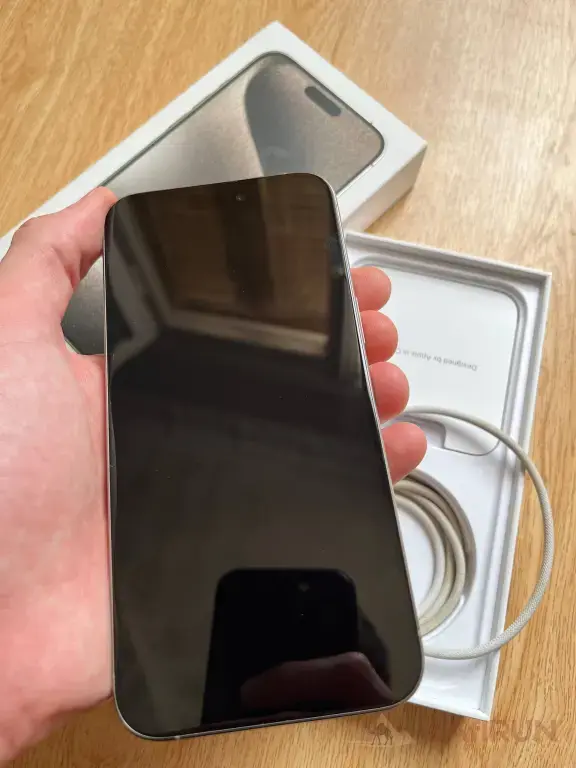 iPhone 15 pro max titanium