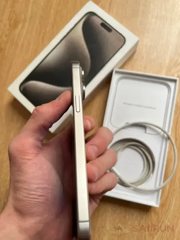 iPhone 15 pro max titanium